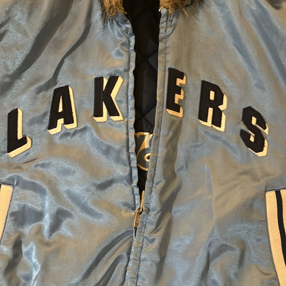 Los Angeles Lakers vintage reversable jacket - Picture 8 of 10